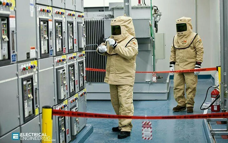 Kimya Fabrikalarında Elektrik Tesisatı ve Elektrikçi Emniyet Standartları