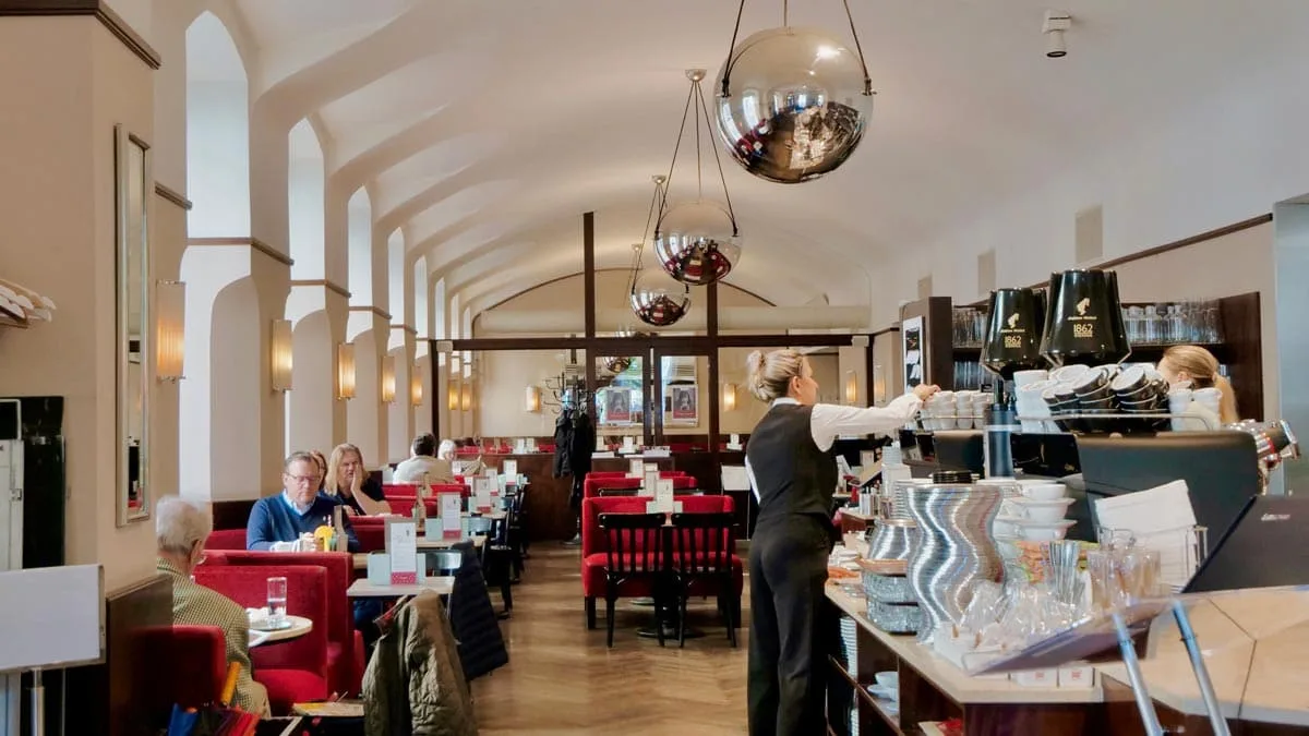 Restoran ve Kafe Elektrik Altyapısı Yenileme Hizmetleri